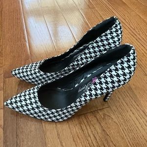Houndstooth High Heels!
